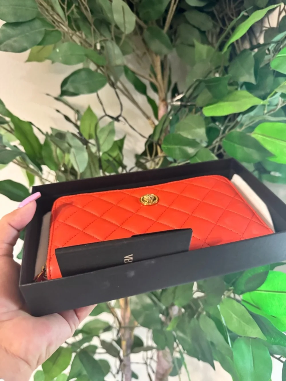 New in box Versace La Medusa Long Wallet Coral 🪸 - Picture 12 of 14
